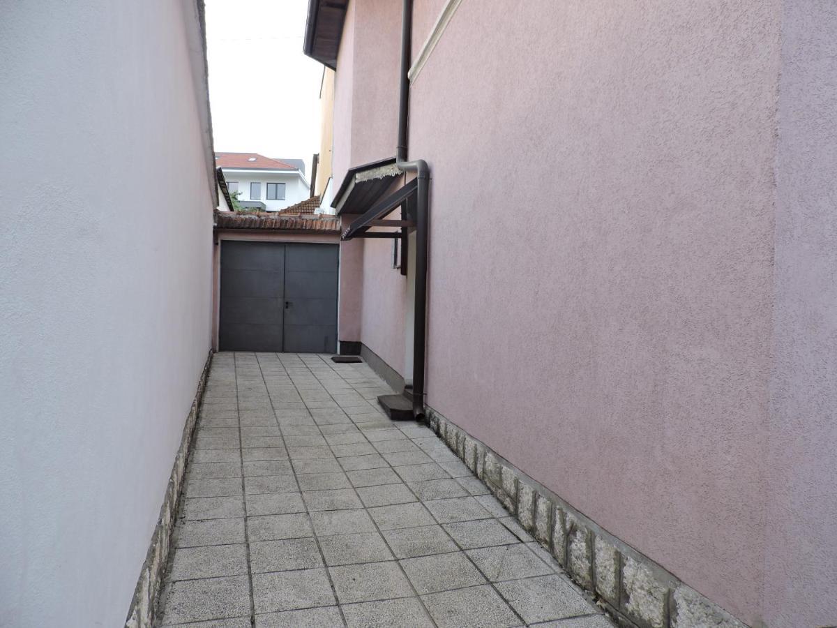 Apartments Music, Garden And Free Parking SJJ Exterior photo